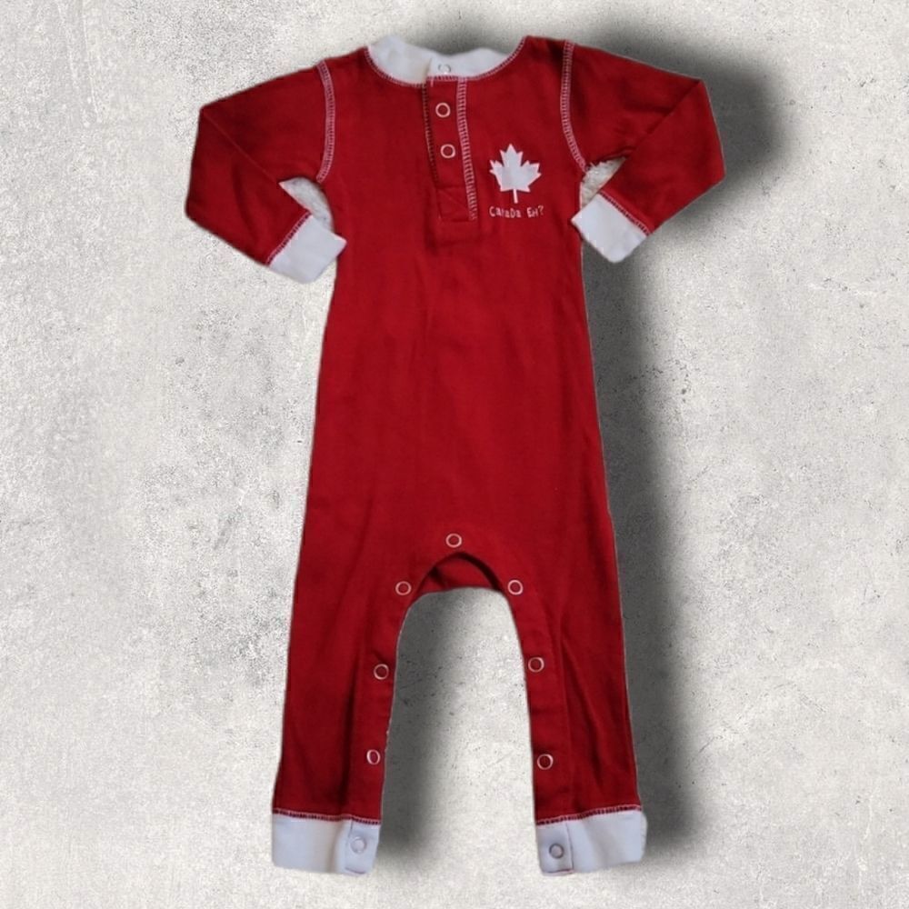 𝅺LAZY ONE RED "CANADA EH?" UNION SUIT, SIZE 6 MONTHS